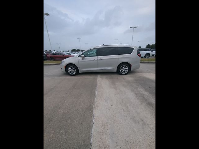 2019 Chrysler Pacifica Touring-L Plus