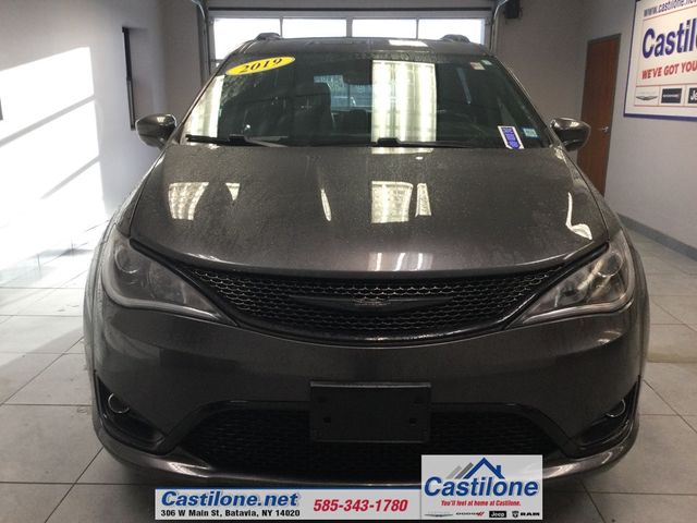 2019 Chrysler Pacifica Touring-L Plus