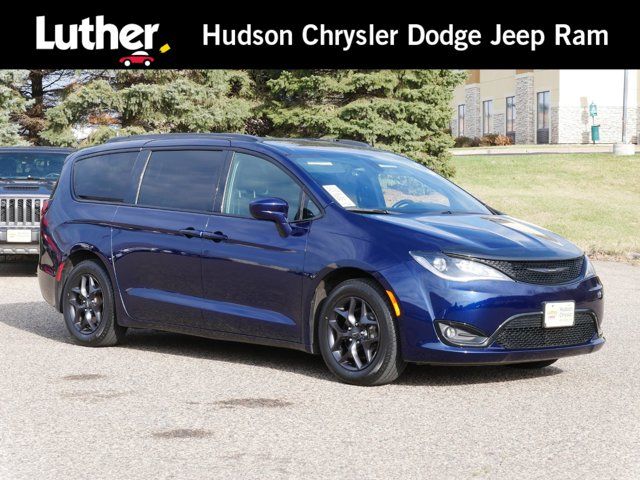 2019 Chrysler Pacifica Touring-L Plus