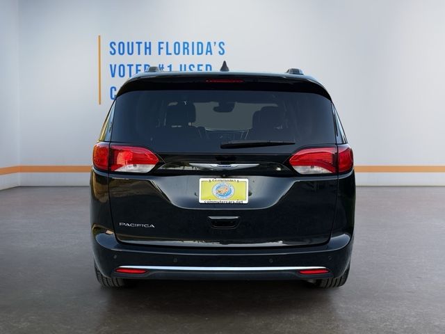 2019 Chrysler Pacifica Touring-L Plus