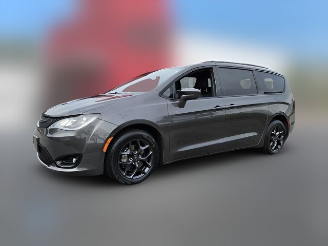 2019 Chrysler Pacifica Touring-L Plus