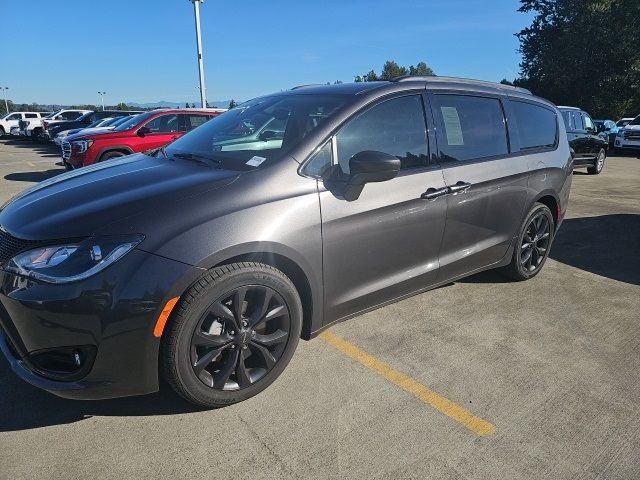 2019 Chrysler Pacifica Touring-L Plus