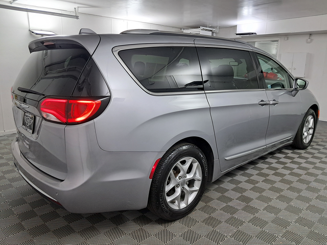 2019 Chrysler Pacifica Touring-L Plus