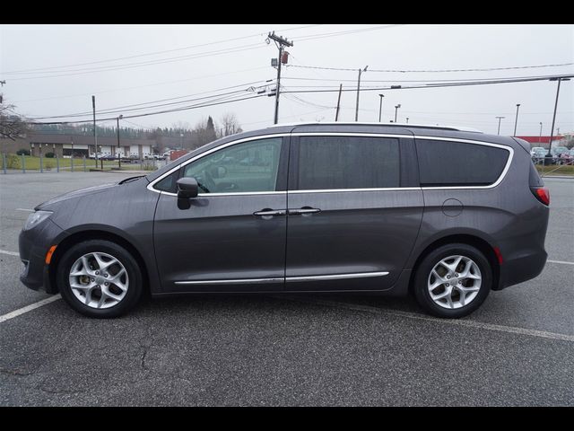 2019 Chrysler Pacifica Touring-L Plus