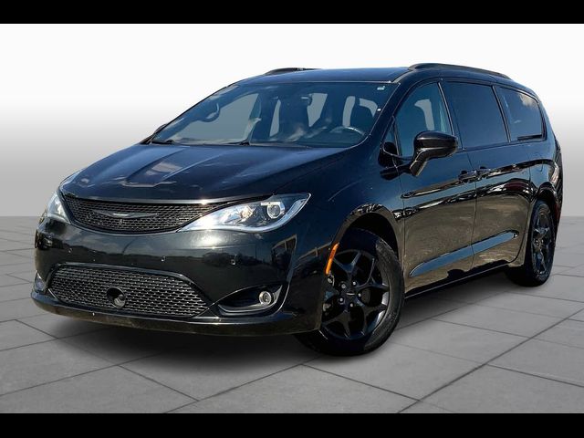 2019 Chrysler Pacifica Touring-L Plus