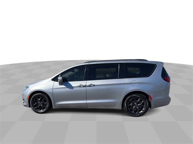 2019 Chrysler Pacifica Touring-L Plus