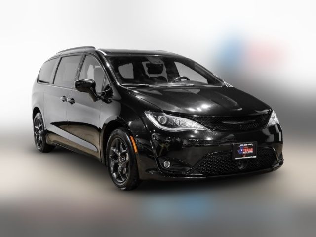 2019 Chrysler Pacifica Touring-L Plus