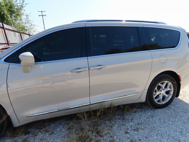 2019 Chrysler Pacifica Touring-L Plus