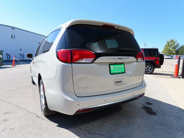 2019 Chrysler Pacifica Touring-L Plus