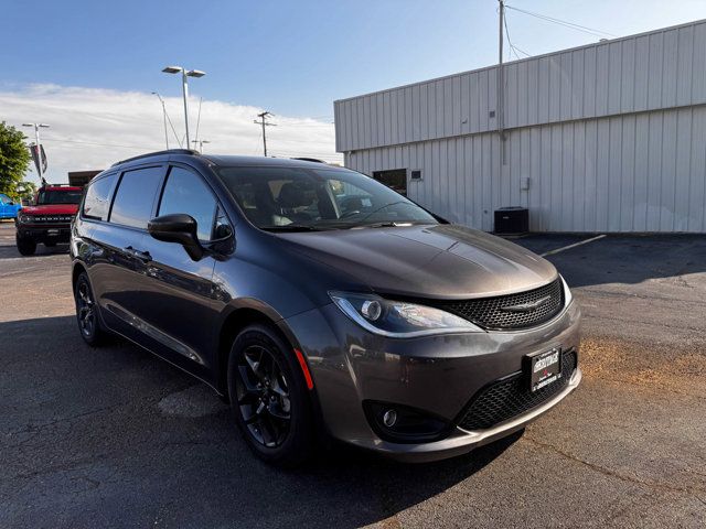 2019 Chrysler Pacifica Touring-L Plus