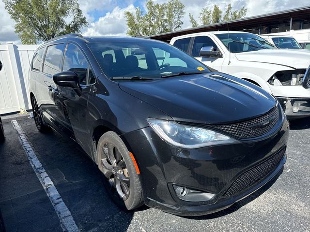 2019 Chrysler Pacifica Touring-L Plus