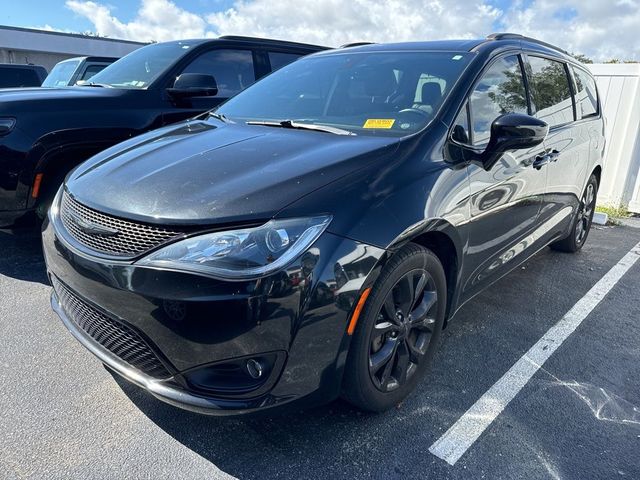 2019 Chrysler Pacifica Touring-L Plus