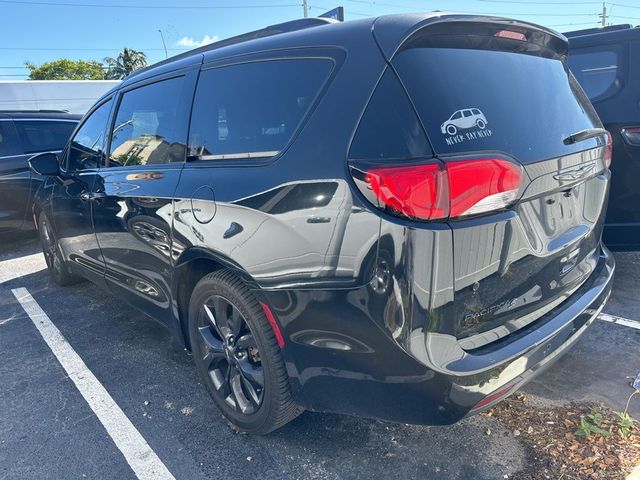 2019 Chrysler Pacifica Touring-L Plus