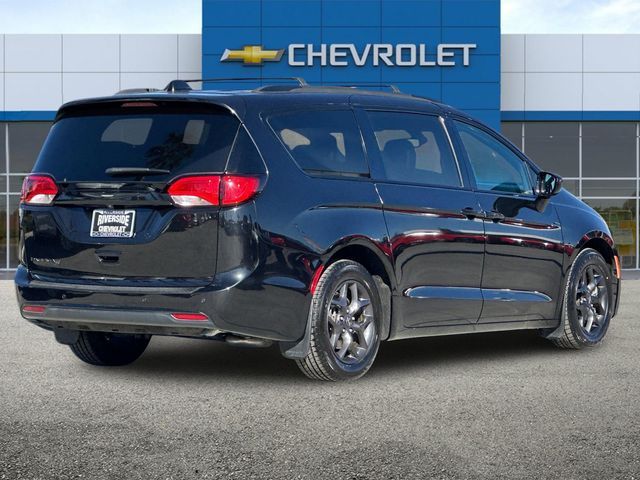 2019 Chrysler Pacifica Touring-L Plus