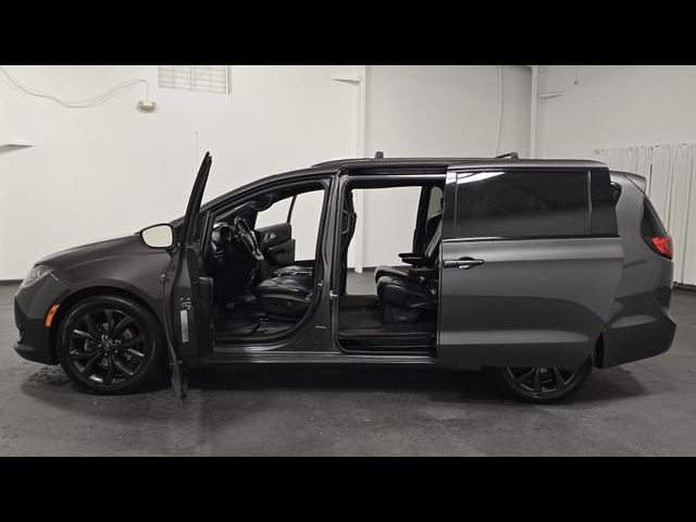 2019 Chrysler Pacifica Touring-L Plus