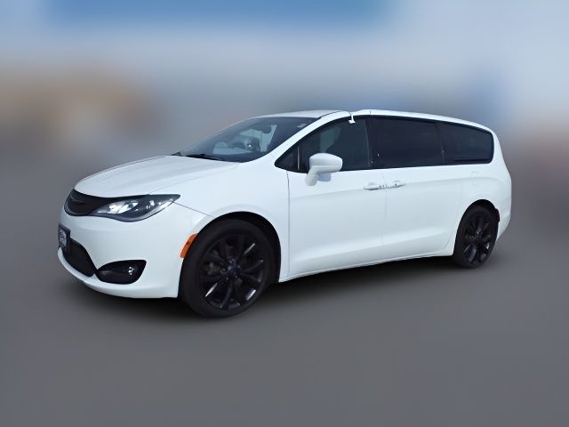 2019 Chrysler Pacifica Touring Plus