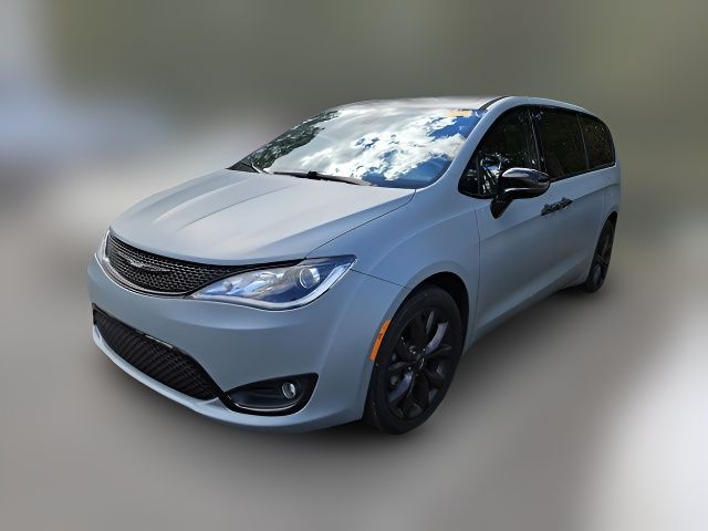 2019 Chrysler Pacifica Touring Plus