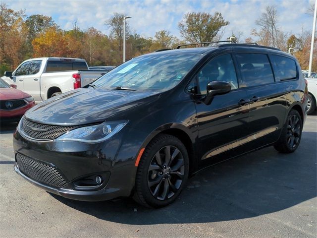 2019 Chrysler Pacifica Touring Plus