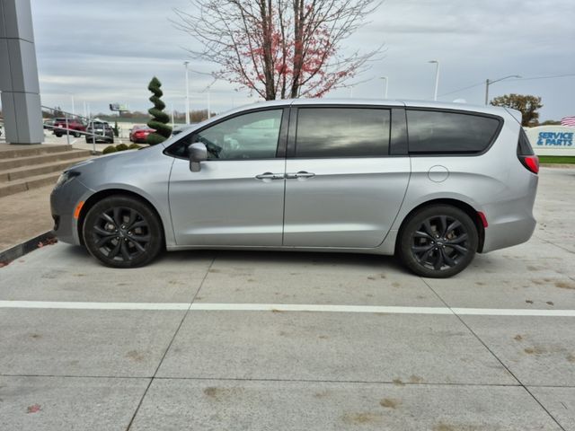 2019 Chrysler Pacifica Touring Plus