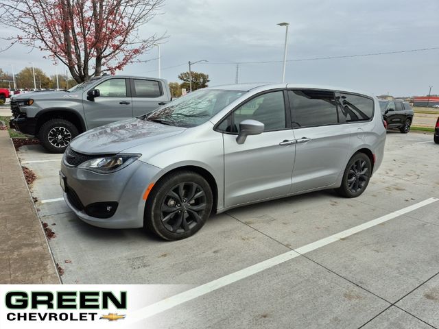 2019 Chrysler Pacifica Touring Plus