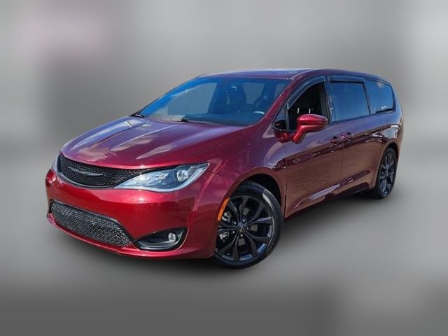 2019 Chrysler Pacifica Touring Plus