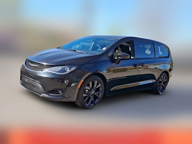 2019 Chrysler Pacifica Touring Plus