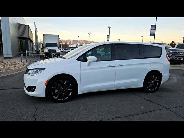 2019 Chrysler Pacifica Touring Plus