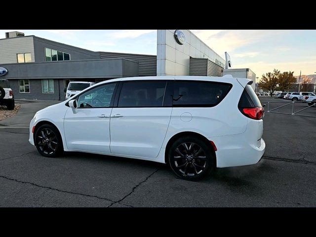 2019 Chrysler Pacifica Touring Plus