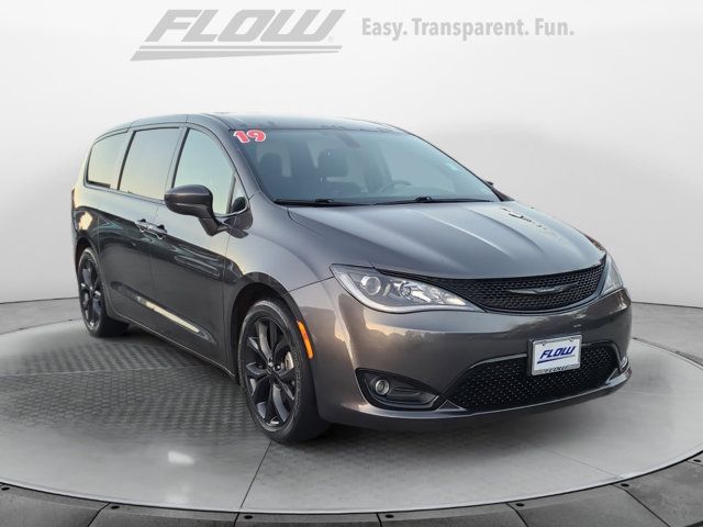 2019 Chrysler Pacifica Touring Plus