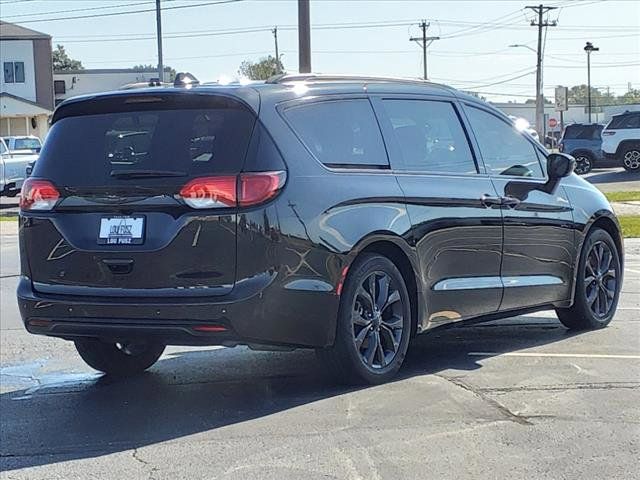 2019 Chrysler Pacifica Touring Plus