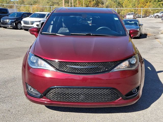 2019 Chrysler Pacifica Touring Plus