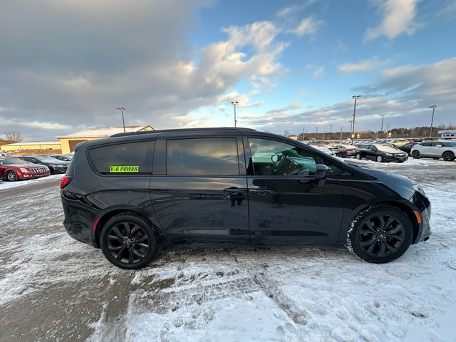 2019 Chrysler Pacifica Touring Plus