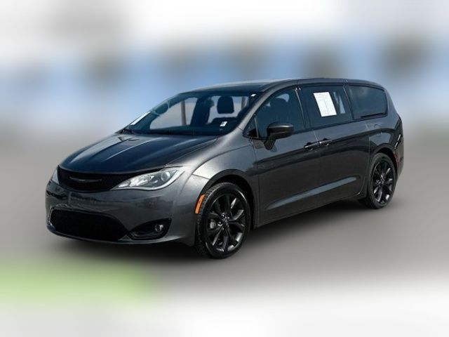 2019 Chrysler Pacifica Touring Plus