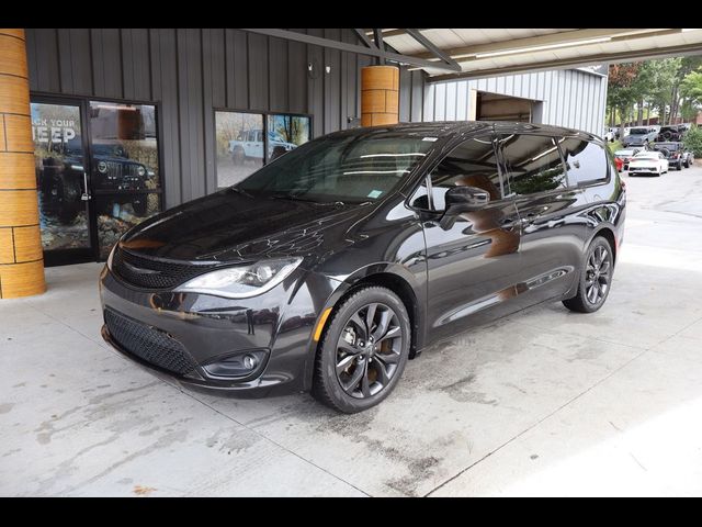 2019 Chrysler Pacifica Touring Plus