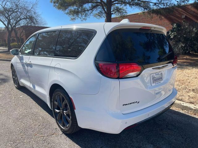 2019 Chrysler Pacifica Touring Plus