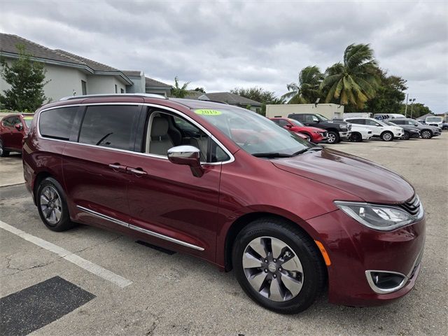 2019 Chrysler Pacifica Hybrid Limited