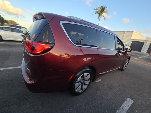 2019 Chrysler Pacifica Hybrid Limited