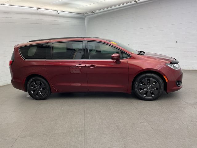 2019 Chrysler Pacifica Hybrid Limited