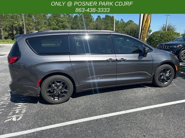 2019 Chrysler Pacifica Hybrid Limited