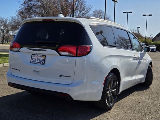 2019 Chrysler Pacifica Hybrid Touring L