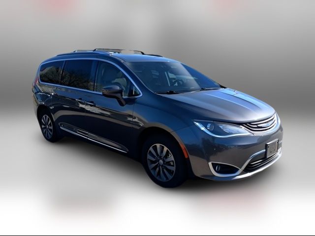 2019 Chrysler Pacifica Hybrid Touring L