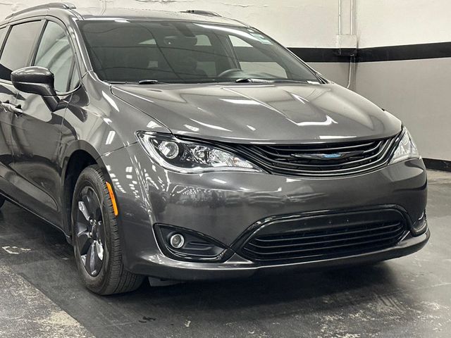 2019 Chrysler Pacifica Hybrid Touring L Plus