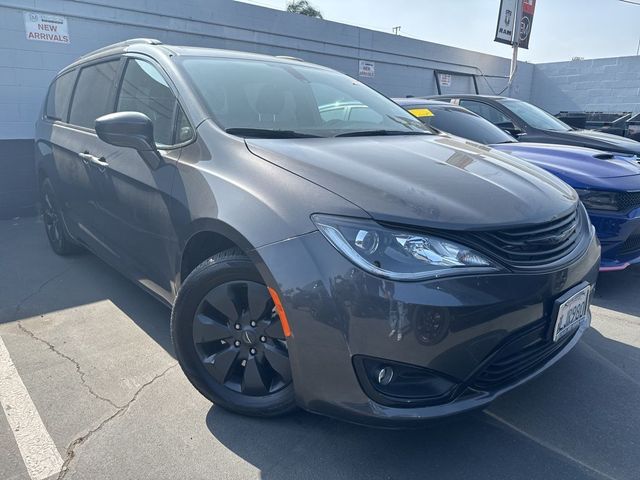 2019 Chrysler Pacifica Hybrid Touring L Plus