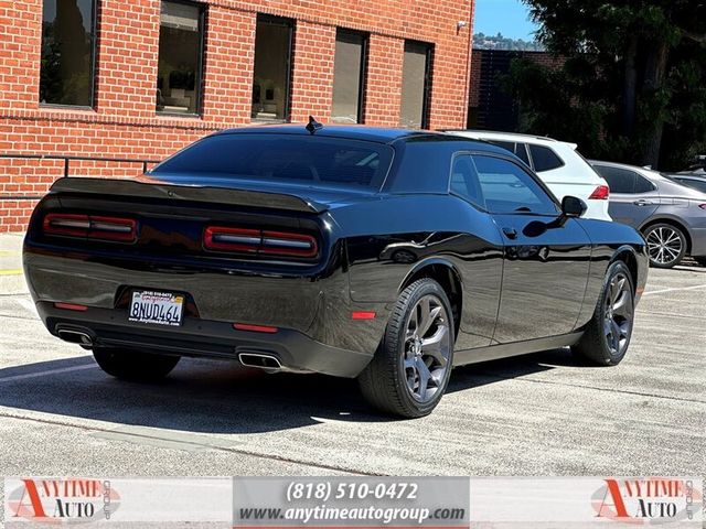 2019 Dodge Challenger SXT