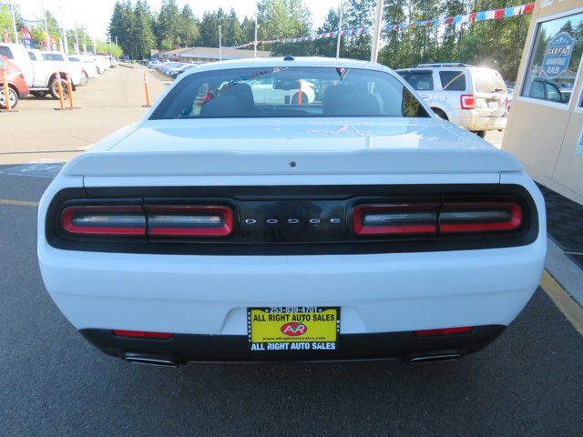 2019 Dodge Challenger SXT