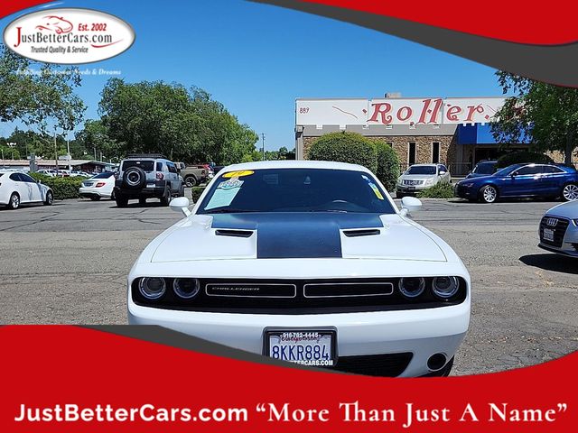 2019 Dodge Challenger SXT