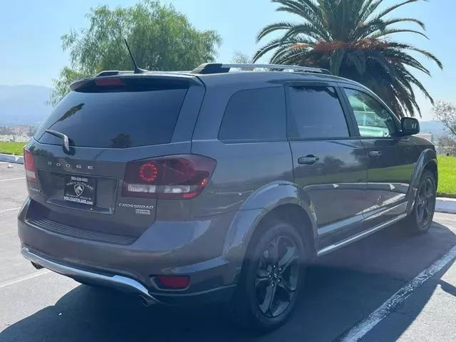 2019 Dodge Journey Crossroad