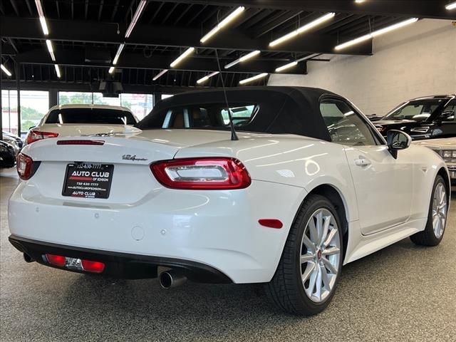 2019 FIAT 124 Spider Lusso