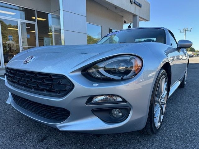 2019 FIAT 124 Spider Lusso