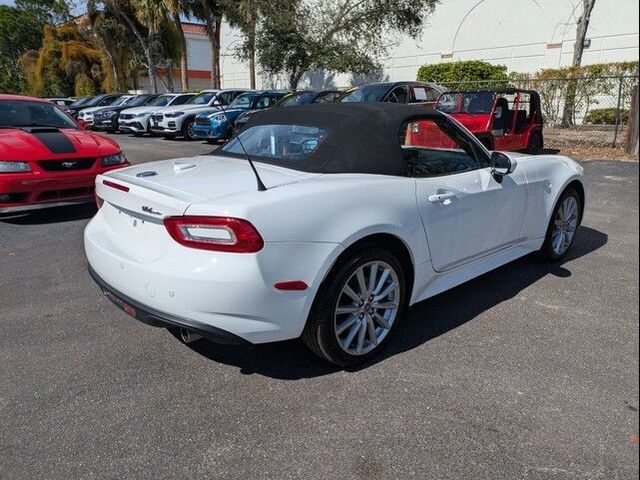 2019 FIAT 124 Spider Lusso